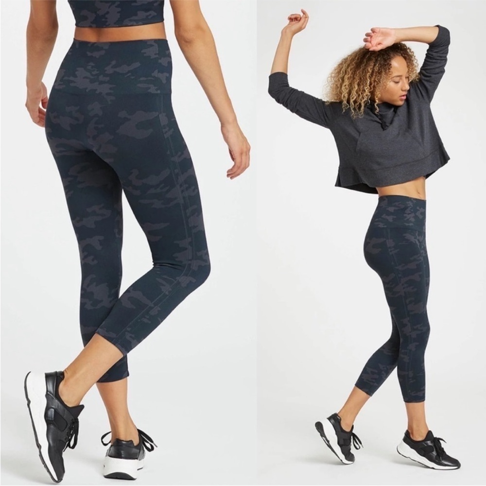 Spanx Look At Me Now Camo Leggings S
